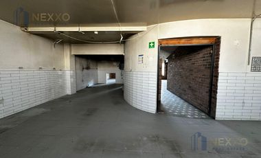 Local En Renta Calzada De Los Arcos 23