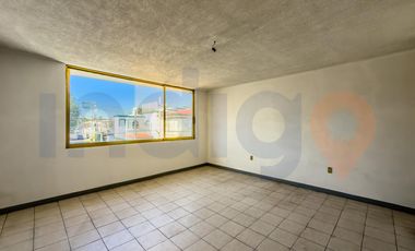 Local - Oficina en Renta en Bosques del acueducto junto a Los Arcos