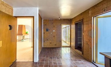 Local - Oficina en Renta en Bosques del acueducto junto a Los Arcos