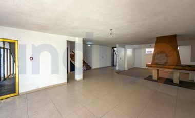 Local - Oficina en Renta en Bosques del acueducto junto a Los Arcos