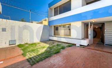 Local - Oficina en Renta en Bosques del acueducto junto a Los Arcos