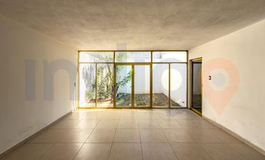 Local - Oficina en Renta en Bosques del acueducto junto a Los Arcos