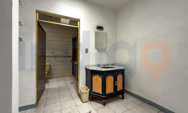 Local - Oficina en Renta en Bosques del acueducto junto a Los Arcos