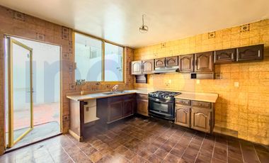 Local - Oficina en Renta en Bosques del acueducto junto a Los Arcos