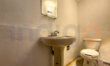 Local - Oficina en Renta en Bosques del acueducto junto a Los Arcos