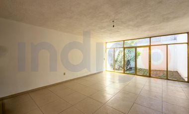 Local - Oficina en Renta en Bosques del acueducto junto a Los Arcos