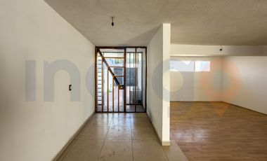 Local - Oficina en Renta en Bosques del acueducto junto a Los Arcos