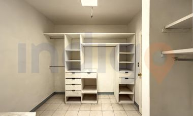 Local - Oficina en Renta en Bosques del acueducto junto a Los Arcos