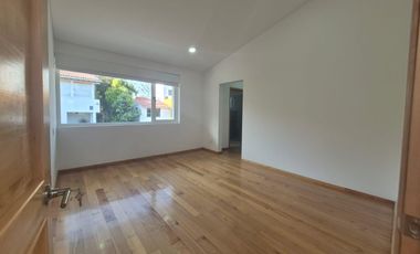 Casa en Condominio en RENTA VENTA en Calz Aguilas, Lomas de Axomiatla