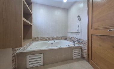 Casa en Condominio en RENTA VENTA en Calz Aguilas, Lomas de Axomiatla