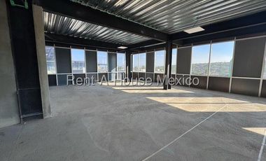 Altos de Juriquilla local comercia en RENTA RAH1113