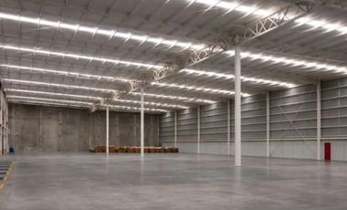 Bodega de 9,000 m2 (divisibles) en Puerto Interior