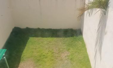 CASA EN RENTA EN LOS OLIVOS II, SIN MUEBLES  A 5 KM DE LA PLAYA