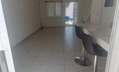 CASA EN RENTA EN LOS OLIVOS II, SIN MUEBLES  A 5 KM DE LA PLAYA