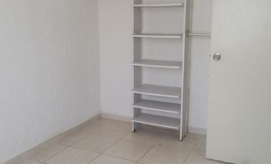 CASA EN RENTA EN LOS OLIVOS II, SIN MUEBLES  A 5 KM DE LA PLAYA