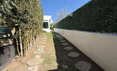 Casa Amueblado en Renta en Oaxtepec Centro, Yautepec NF 26-1874.