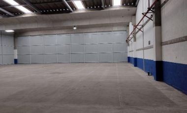 Renta de bodega industrial en Tlalnepantla 2,543 m².