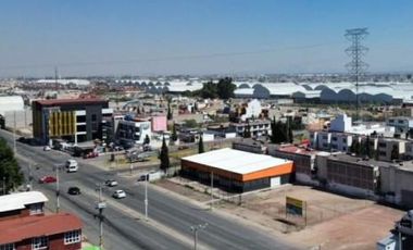 Local en renta de 1,000 m2 en Coacalco
