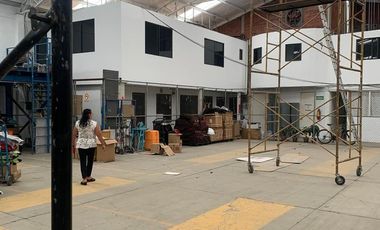 Bodega en renta de 1,900 m² en Naucalpan
