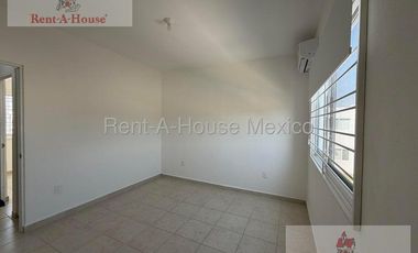Casa en Renta en Aeropuerto 26-1950.