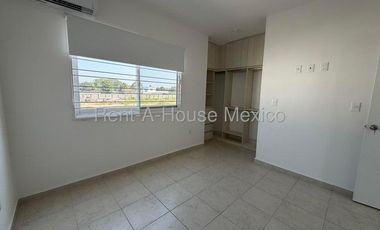 Casa en Renta en Aeropuerto 26-1950.