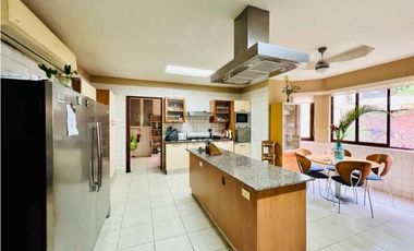 CASA EN CAMINO DE CRUCES 4 REC CON PISCINA 1247M2 MLD