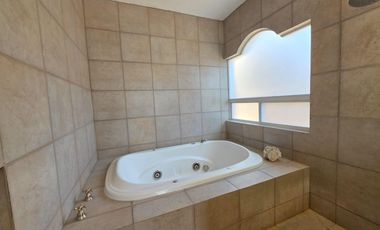 CASA EN VENTA ACAPANTZINGO
