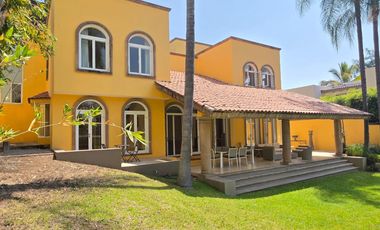 CASA EN VENTA ACAPANTZINGO