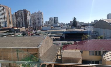 Arriendo cómodo departamento cerca de centro de Viña del Mar