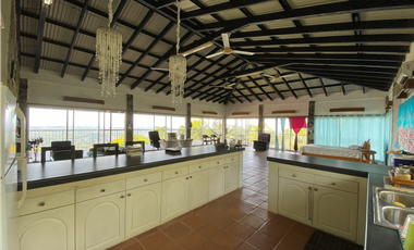 Se Vende Finca con casas de Montaña en Sabanitas, Colón