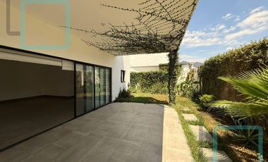 CASA EN VENTA / RENTA EL BARRIAL ZONA CARRETERA NACIONAL SANTIAGO