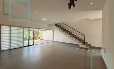 CASA EN VENTA / RENTA EL BARRIAL ZONA CARRETERA NACIONAL SANTIAGO