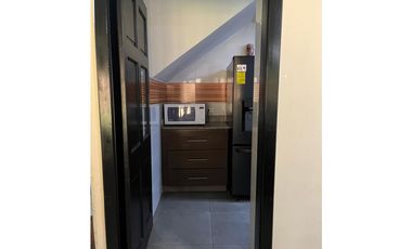 SE VENDE LUJOSA CASA REMODELADA CON INMENSA TERRAZA EN CD. DEL REY AQ