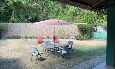 SE VENDE LUJOSA CASA REMODELADA CON INMENSA TERRAZA EN CD. DEL REY AQ
