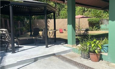 SE VENDE LUJOSA CASA REMODELADA CON INMENSA TERRAZA EN CD. DEL REY AQ