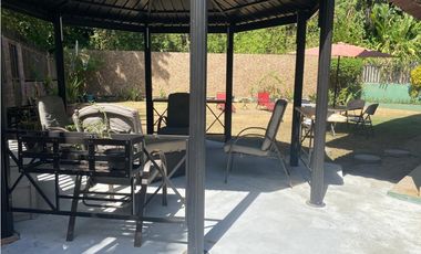SE VENDE LUJOSA CASA REMODELADA CON INMENSA TERRAZA EN CD. DEL REY AQ