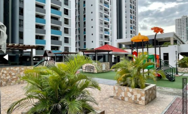 SE VENDE APARTAMENTO P.H. Terrazas del Rey, Torre 300