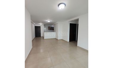 OPORTUNIDAD! Se Vende Apartamento en Condado del Rey