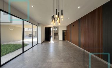 CASA EN VENTA ALTARES RESIDENCIAL ZONA CARRETERA NACIONAL SANTIAGO