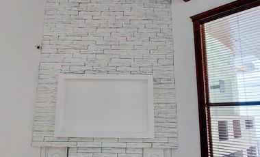 CASA EN VENTA EN BOSQUES DEL SAN FRANCISCO FRENTE A PARQUE CON ALBERCA