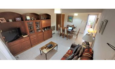 DEPARTAMENTO EN PLANTA BAJA DE 2 DORM - A PASOS DE PLAZA ESPAÑA -