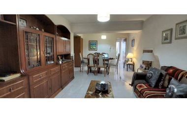 DEPARTAMENTO EN PLANTA BAJA DE 2 DORM - A PASOS DE PLAZA ESPAÑA -