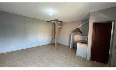 Alquiler duplex 2 Amb - Paso Del Rey- Mts colegio Renacimiento