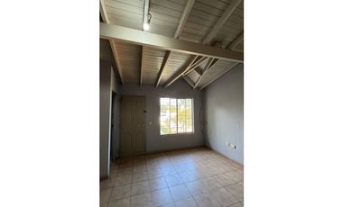 Alquiler duplex 2 Amb - Paso Del Rey- Mts colegio Renacimiento