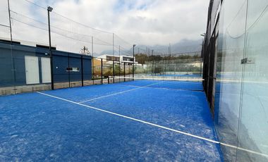TERRENO EN RENTA CON CANCHAS DE PADEL EN EL YERBANIZ