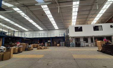 Bodega en renta de 1,074 m² en Naucalpan