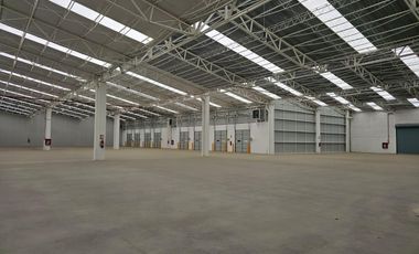 Bodega en renta de 8,200 m2 en Vallejo