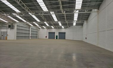 Bodega en renta de 8,200 m2 en Vallejo