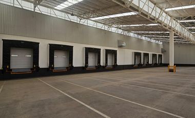 Bodega en renta de 8,200 m2 en Vallejo