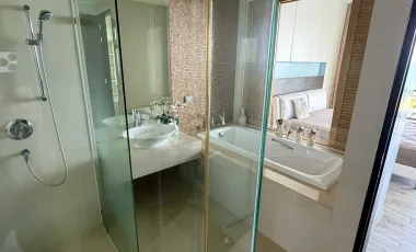 Beachfront, recently renovated luxury condo for sale